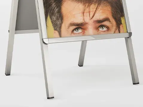potykacz dwustronny z profili aluminiowych - z zadrukiem