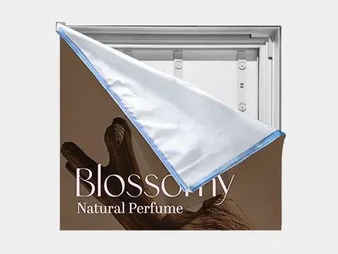 Baner LED textile Blossomy Natural Perfume z widoczną aluminiową ramą i podwiniętą grafiką
